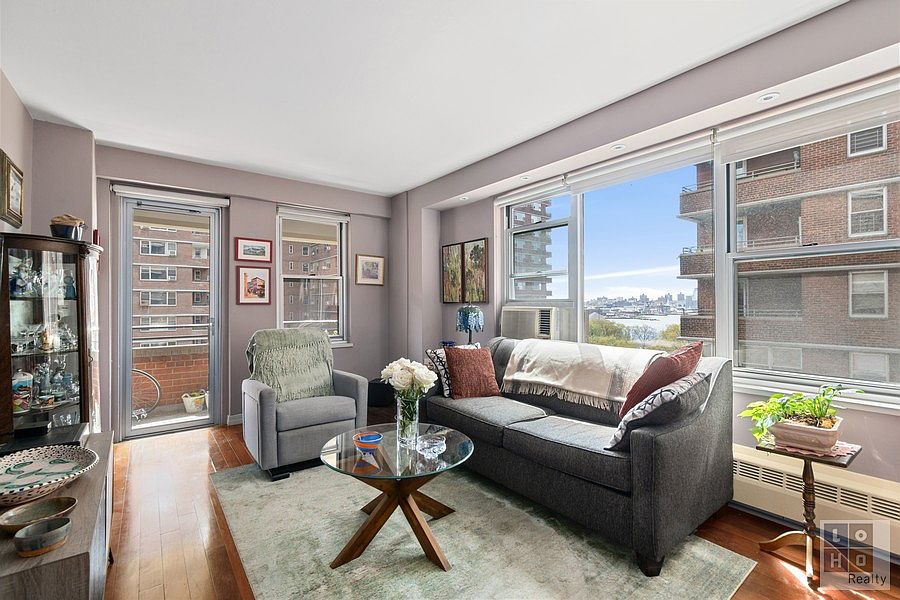 1st image of 575 Grand St APT E1004