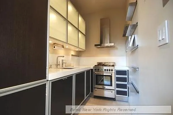 Rented by Bond New York | media 2
