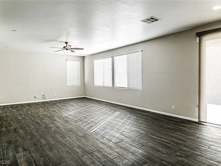 6545 Black Oaks St — Photo 15