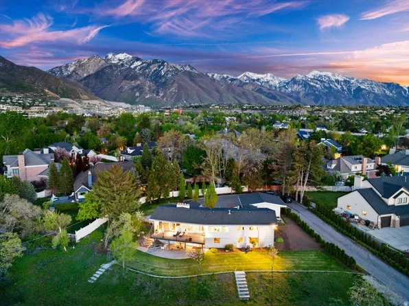 2424 E Oakcrest Ln, Holladay, UT 84121