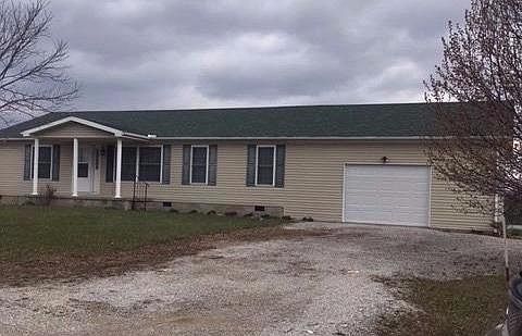 2nd image of 203 Rolling Hills Est