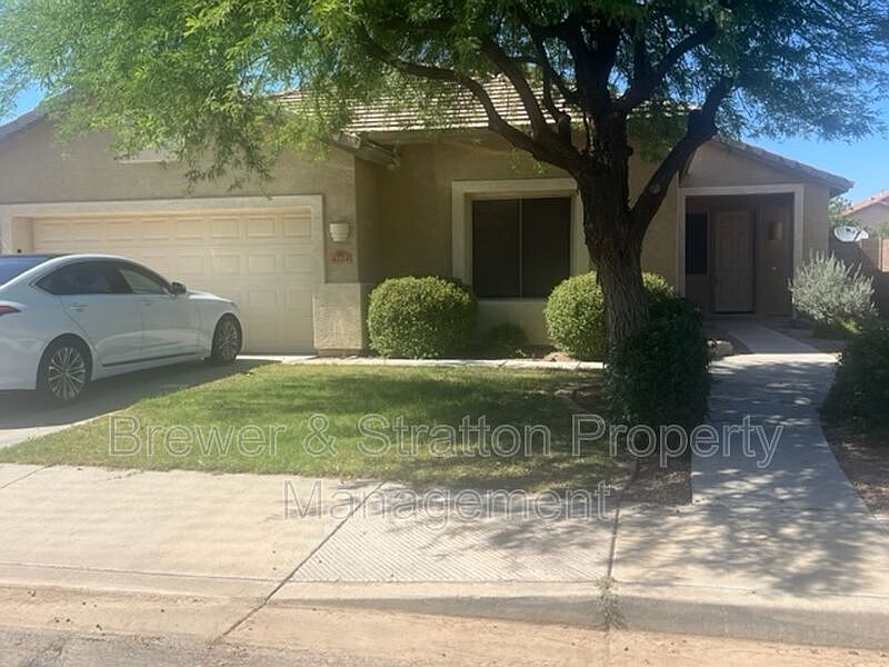 1st image of 4224 E Cherry Hills Dr