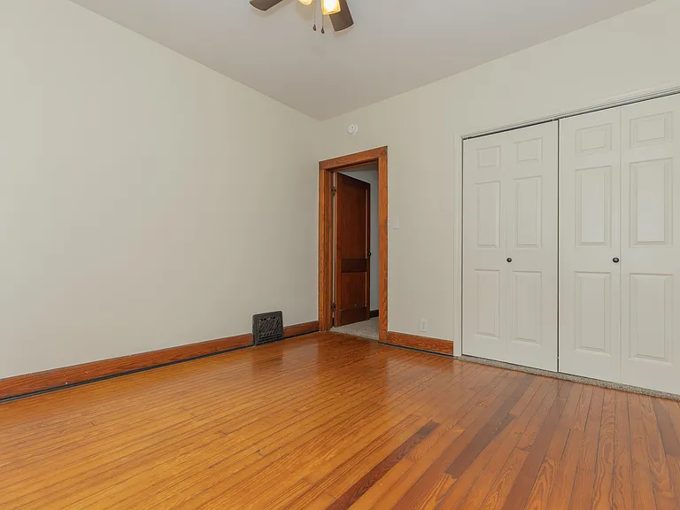 1910 N Weinbach Ave — Photo 11