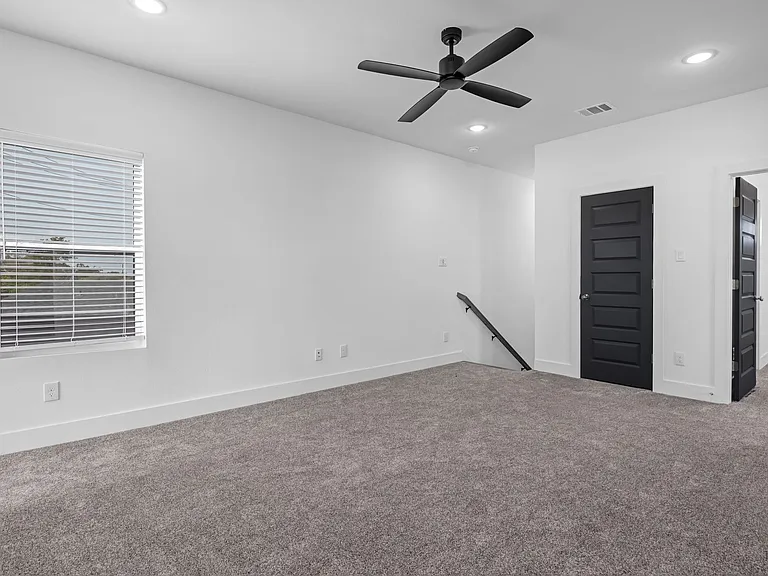 3001 Alpha Wolf Ct — Photo 27