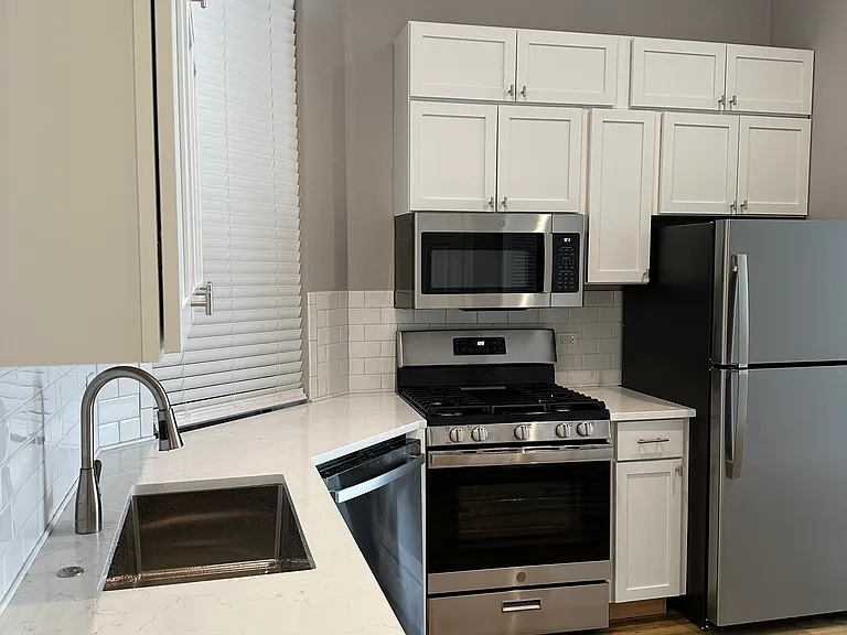 1551 N Orleans St #2E — Photo 14