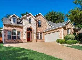 620 Winding Forest Dr, Grand Prairie, TX 75052