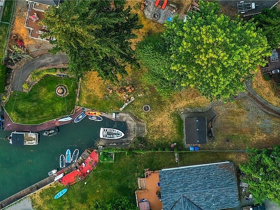4th image of 21008 Church Lake Dr E
