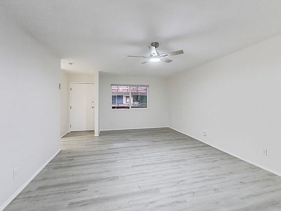 3rd image of 2820 Park Blvd APT 206