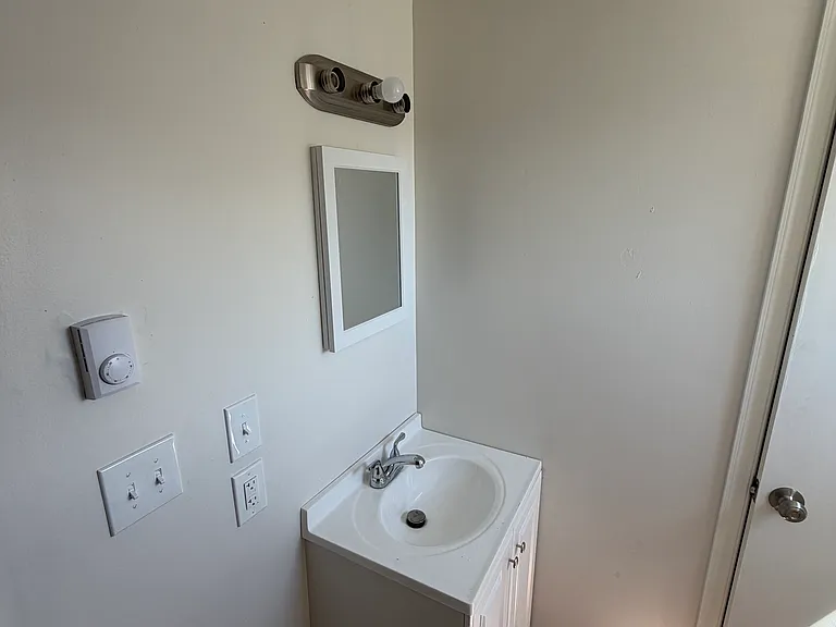 1277 Reynolds Ave #1275 — Photo 10