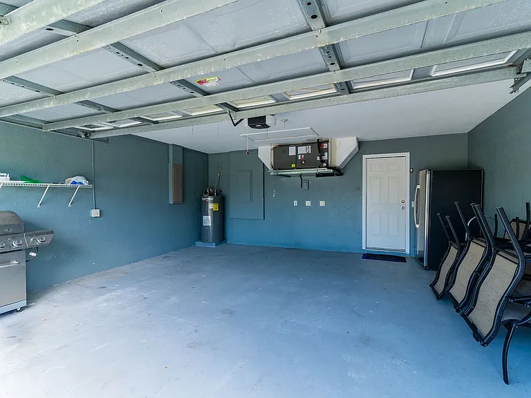 1131 SW 47th St — Photo 31