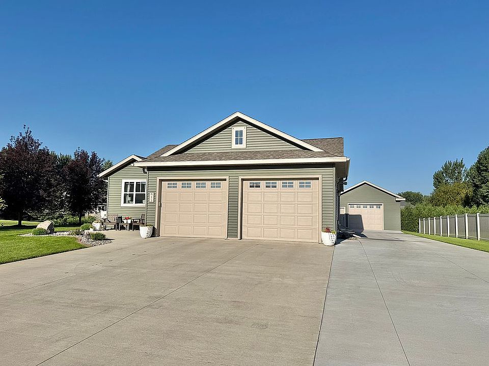 1st image of 613 7th Ave