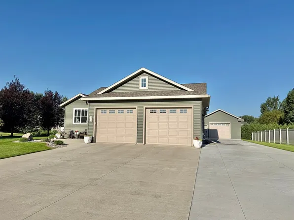 613 7th Ave, Thompson, ND 58278