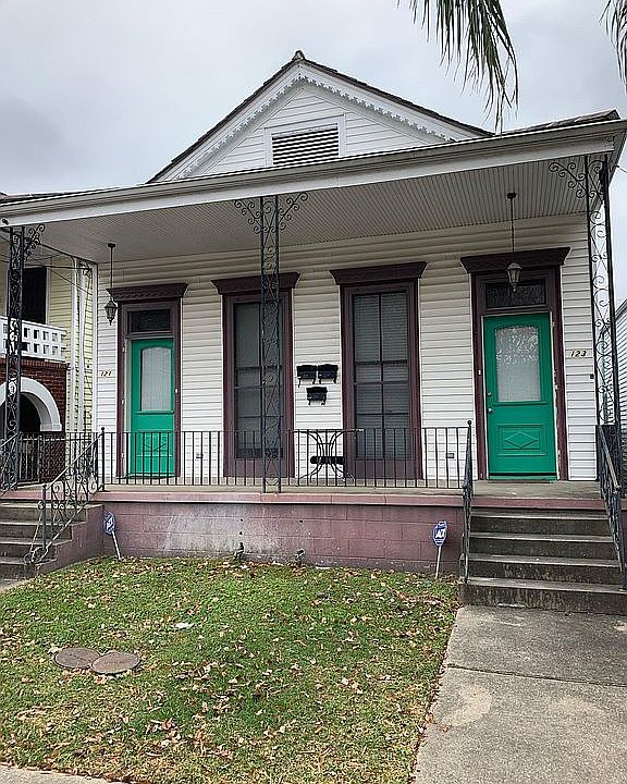 1st image of 121-123 N Clark St