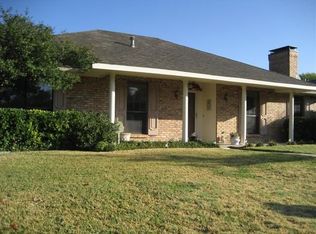 4728 Meadowview Dr, Mesquite, TX