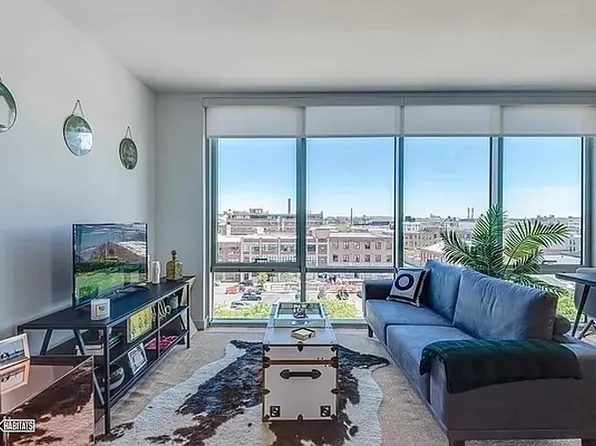 211 Mcguiness Boulevard image 2 of 16