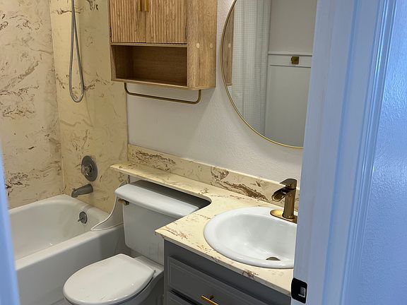 3rd image of 4435 Hamilton St APT 6