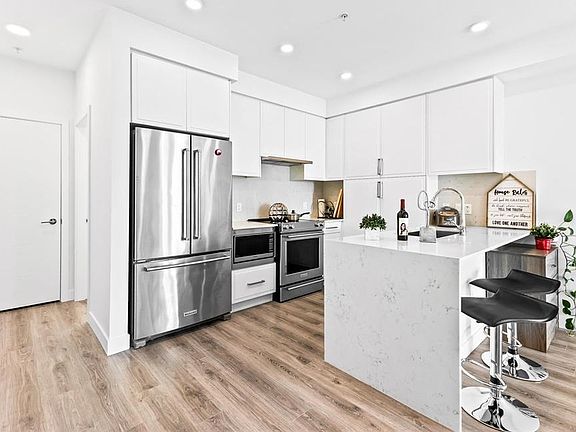 3rd image of 700 Clarke Rd #505
