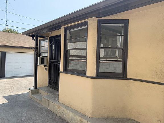 2nd image of 1714A W Victory Blvd