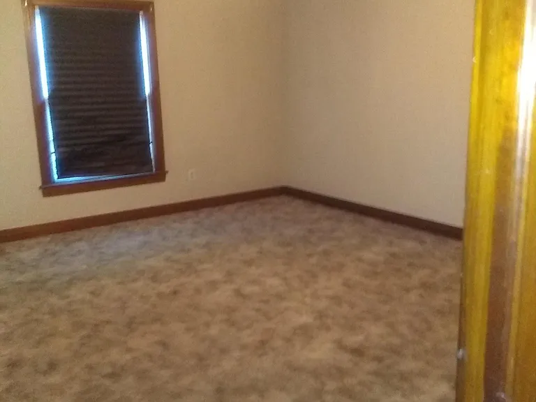 308 N Trinity St — Photo 8