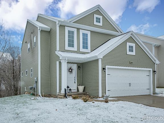 3rd image of 1383 Highland Hl
