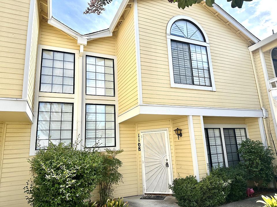 1st image of 1108 Devonwood