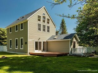 82 Pleasant Hill Rd, Freeport, ME 04032