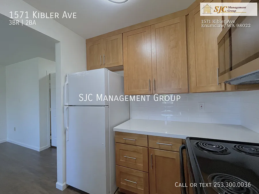 Three Bedroom/Two Bath Updated Townhome for Rent — Photo 3