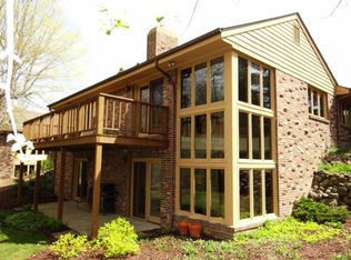 4718 Eastwood Rdg, Racine, WI 53406