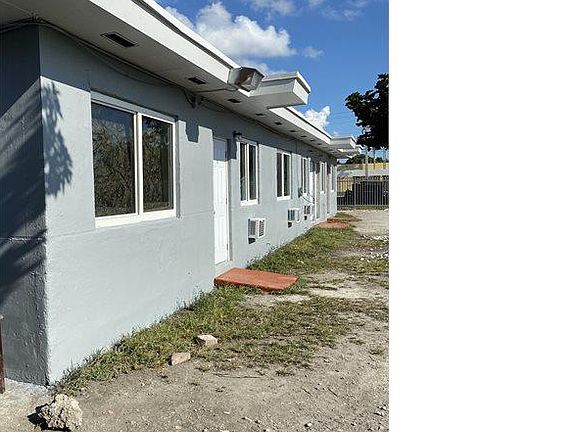 3rd image of 10030 W Indigo St #4