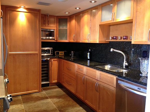 4th image of 720 Coral Way APT 7D