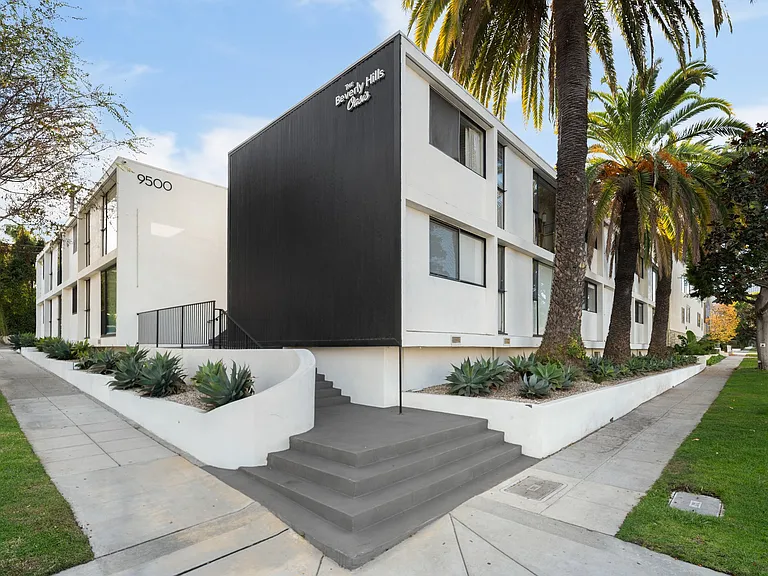 9500 W Olympic Blvd #106 — Photo 13