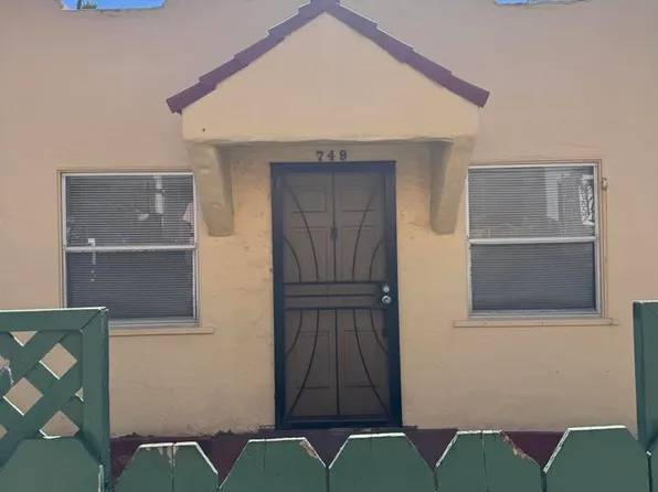 749 York Ct, San Diego, CA 92109