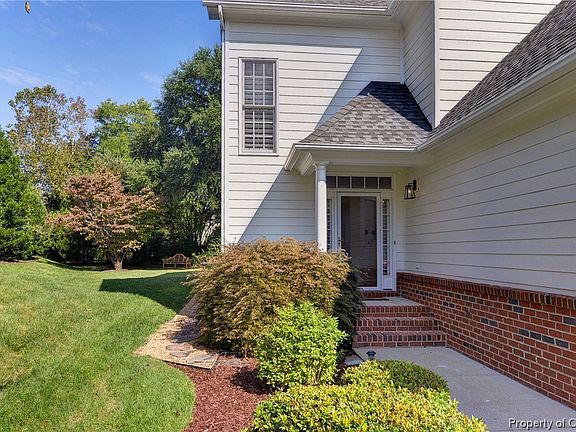 2nd image of 512 Shaindel Dr