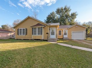 405 Scott St, Baytown, TX 77520