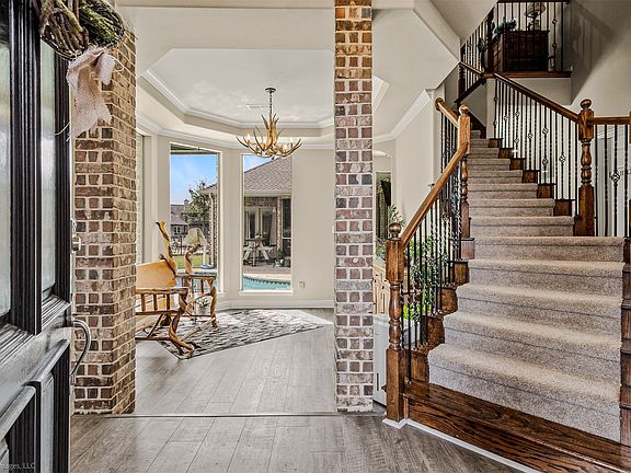 4th image of 119 Equestrian Dr