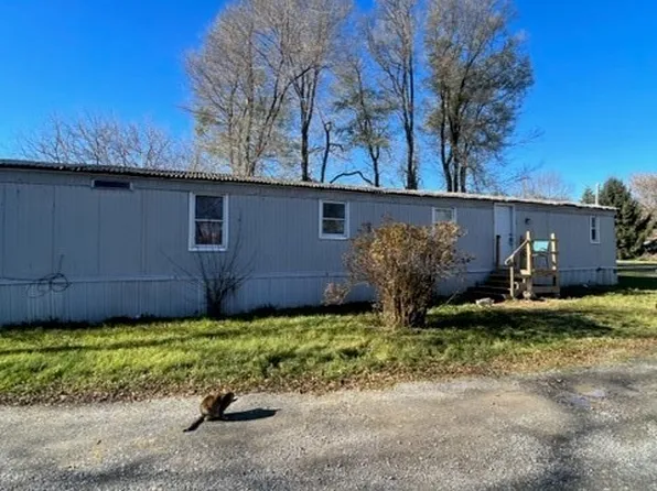 32 Renzo St, Bridgewater, NY 13313