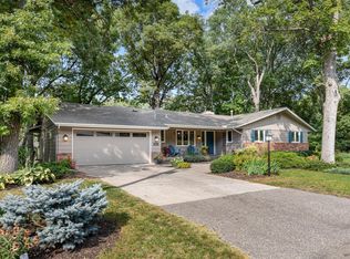 15624 Wing Lake Dr, Minnetonka, MN 55345