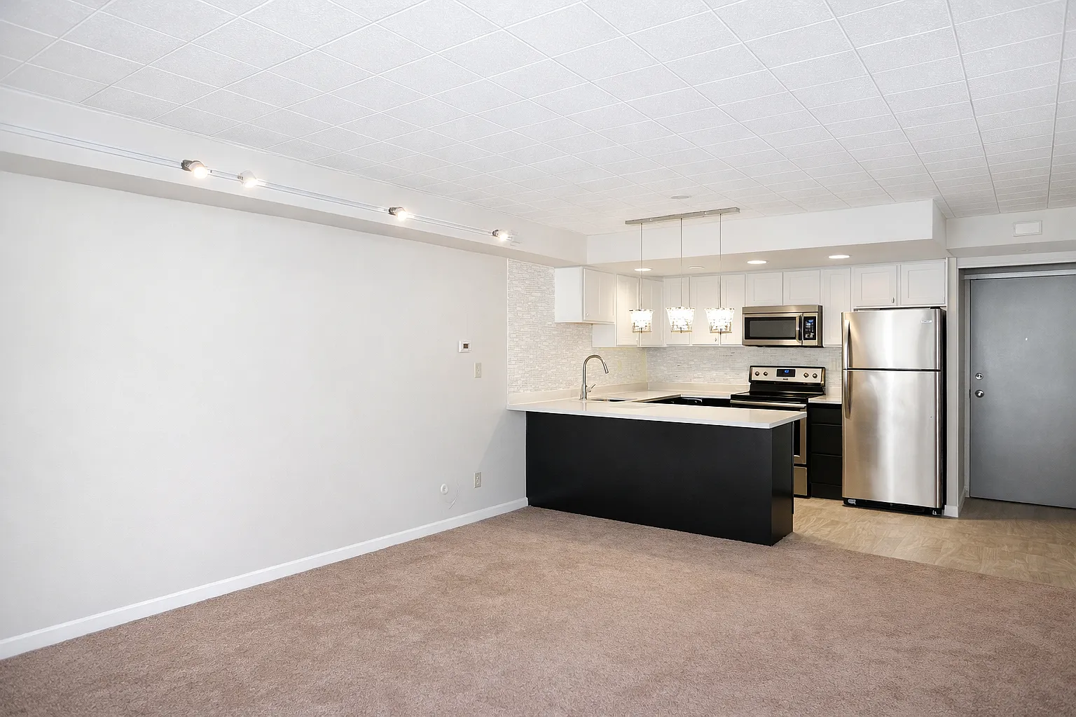 1 bed, 680 sqft, $1,499 — Photo 3