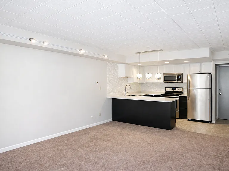 601 N Negley Ave — Photo 3