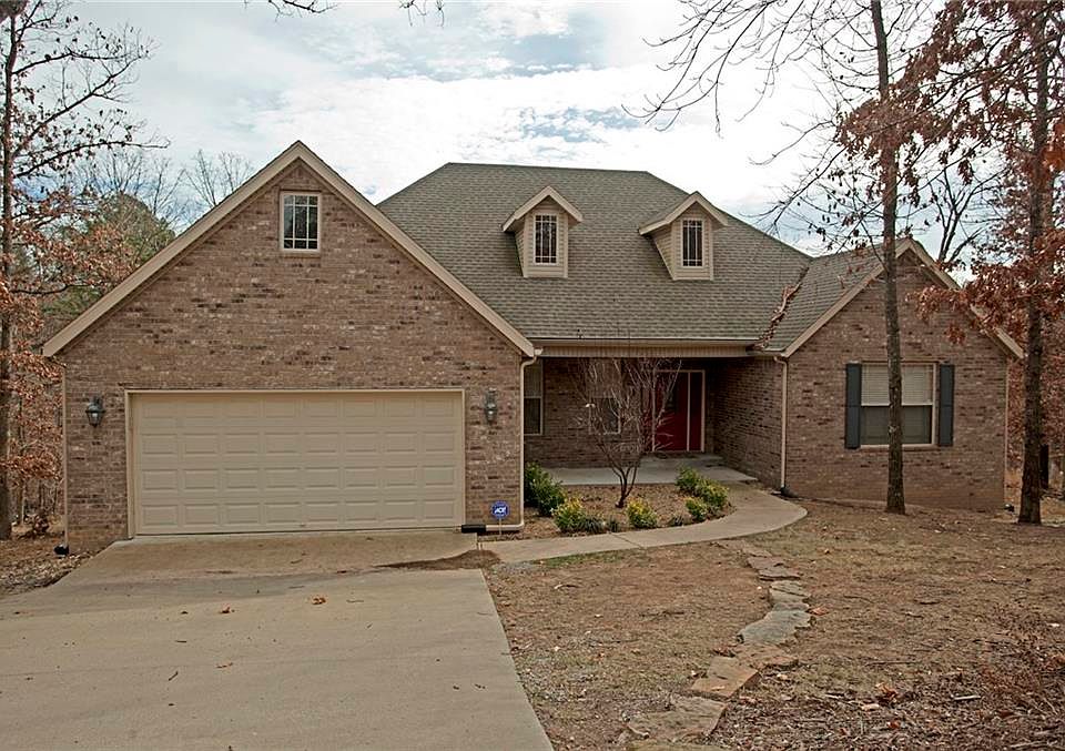 1st image of 9 Kirkham Ln