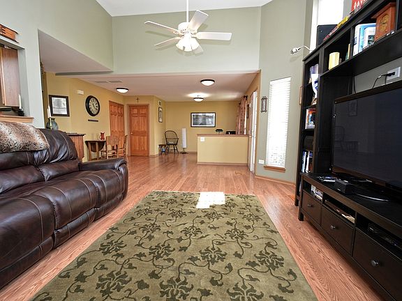 5th image of 2714 Old Woods Trl #2714