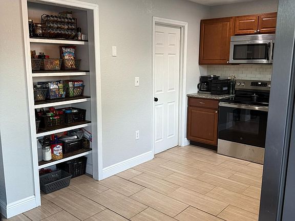 5th image of 1540 Jupiter Ave