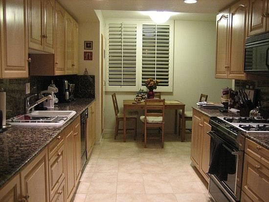3rd image of 10326 Almayo Ave APT 304
