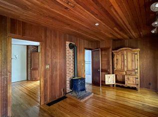 1142 Sperry Rd, Cheshire, CT 06410