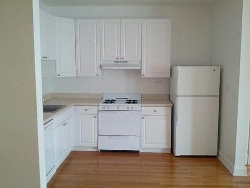 4th image of 3955 N Lamon Ave APT 306
