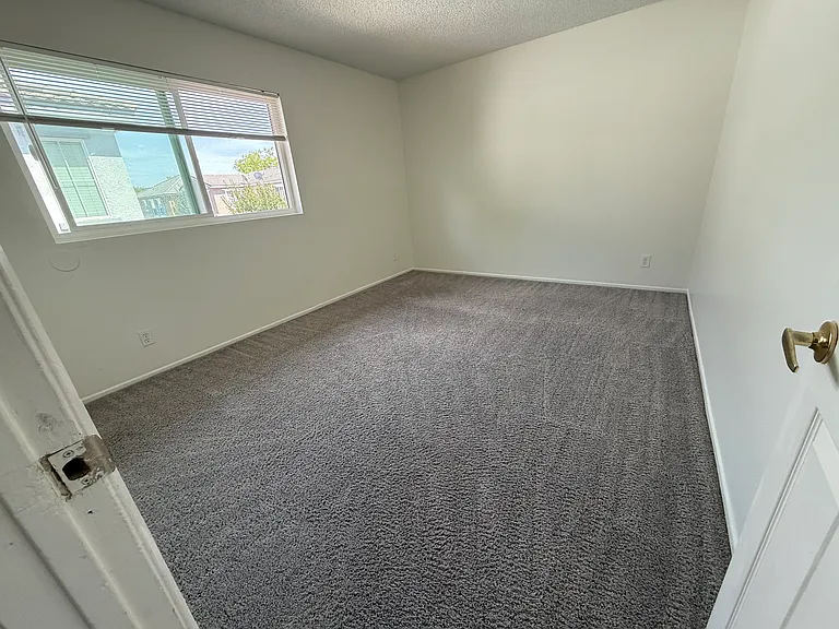 1723 E Flora St #A — Photo 21