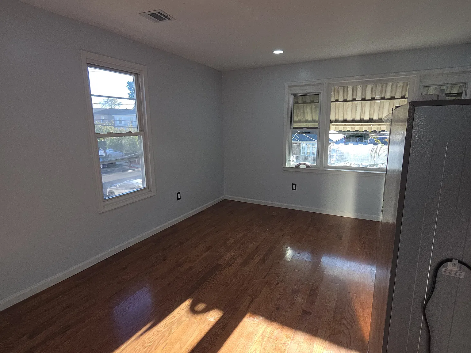 3 bed, $2,700 — Photo 3