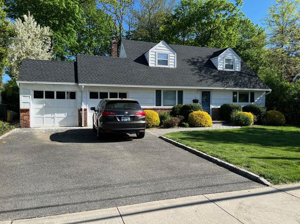 51 Bella Vista Ave, Glen Cove, NY 11542