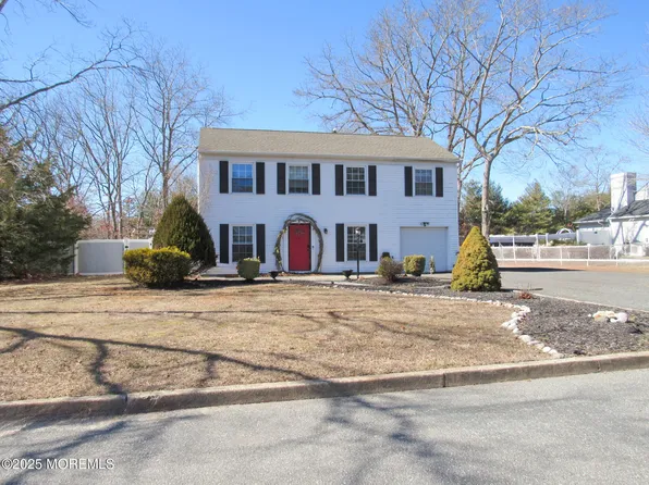 5 Highland Drive, Barnegat, NJ 08005