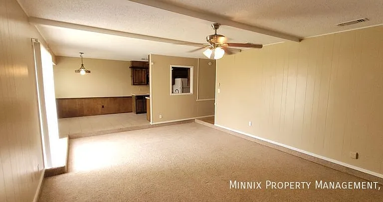 4620 Itasca St — Photo 8